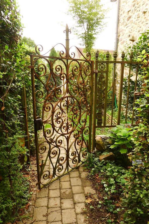 La Cage Aux Oiseaux Bed & Breakfast La Lande-de-Goult Ngoại thất bức ảnh